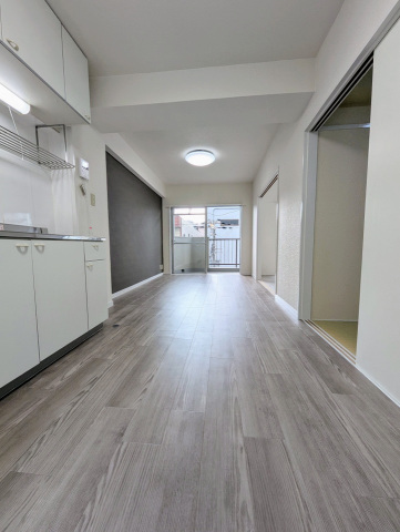 居室・リビング　南向きの明るいリビング