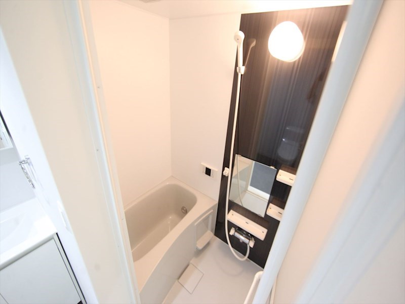 バス・シャワールーム　追い焚き・オートバス機能付お風呂