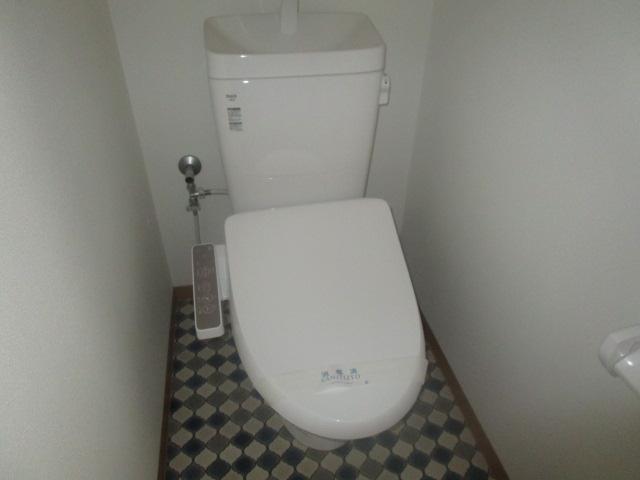 トイレ　コンパクトで使いやすいトイレです