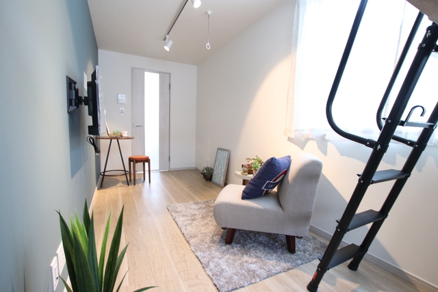 居室・リビング　★モデルルーム時参考写真です。★過去募集時の写真