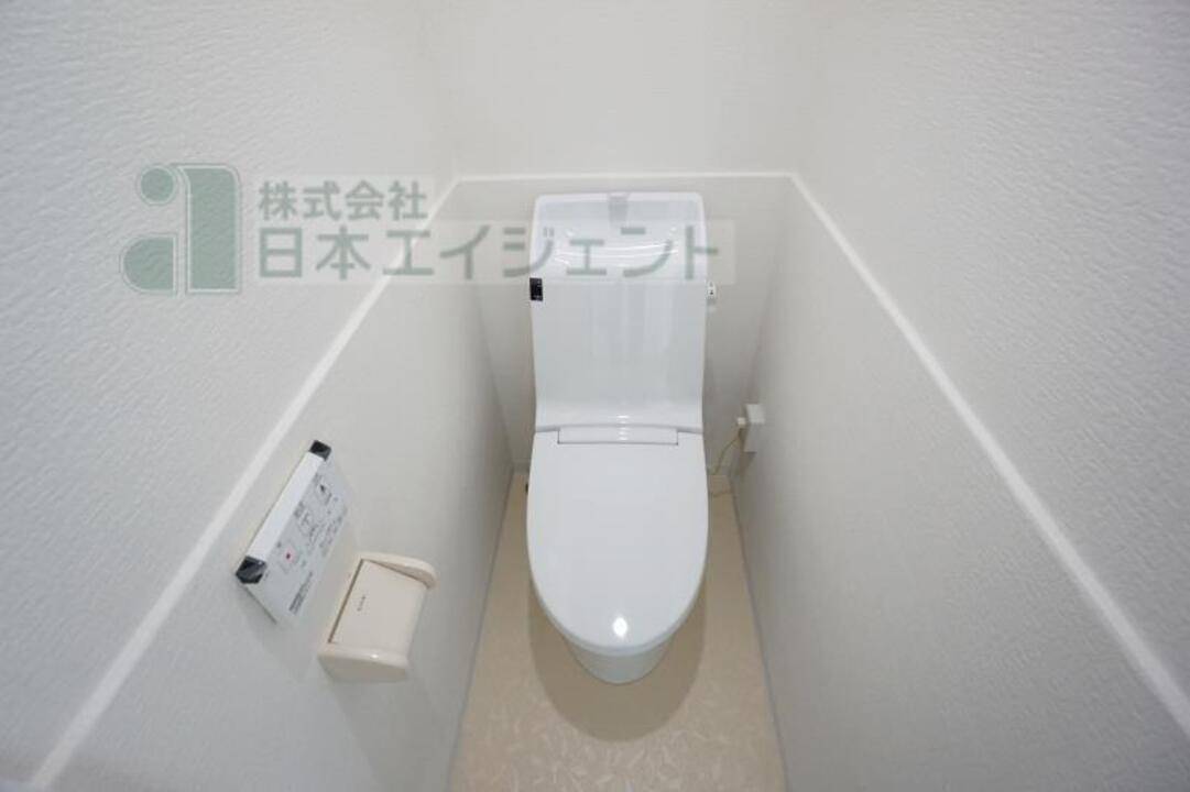 トイレ　トイレ