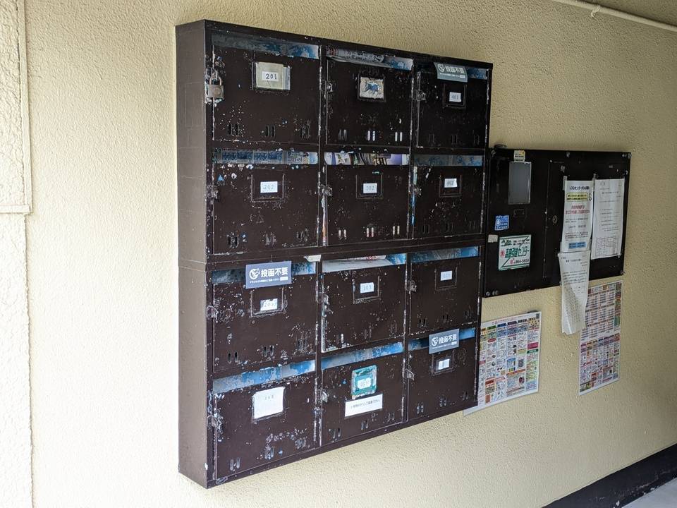 エントランス　メールBOX