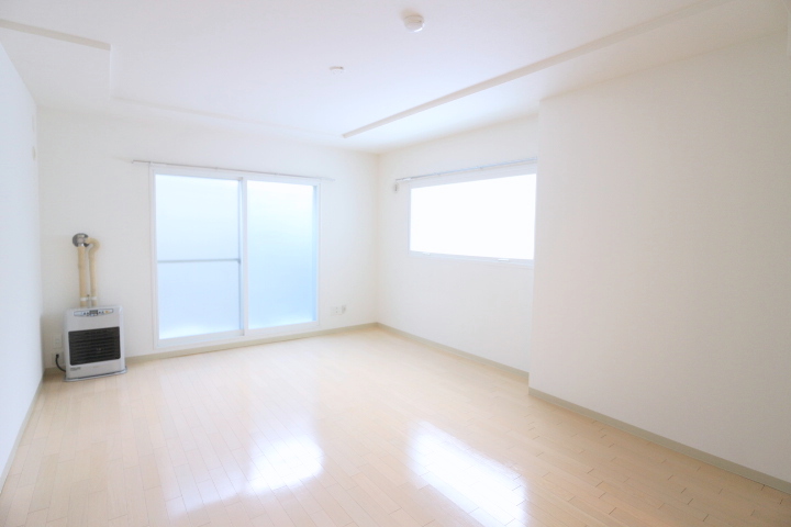 居室・リビング　広くてキレイなリビング♪