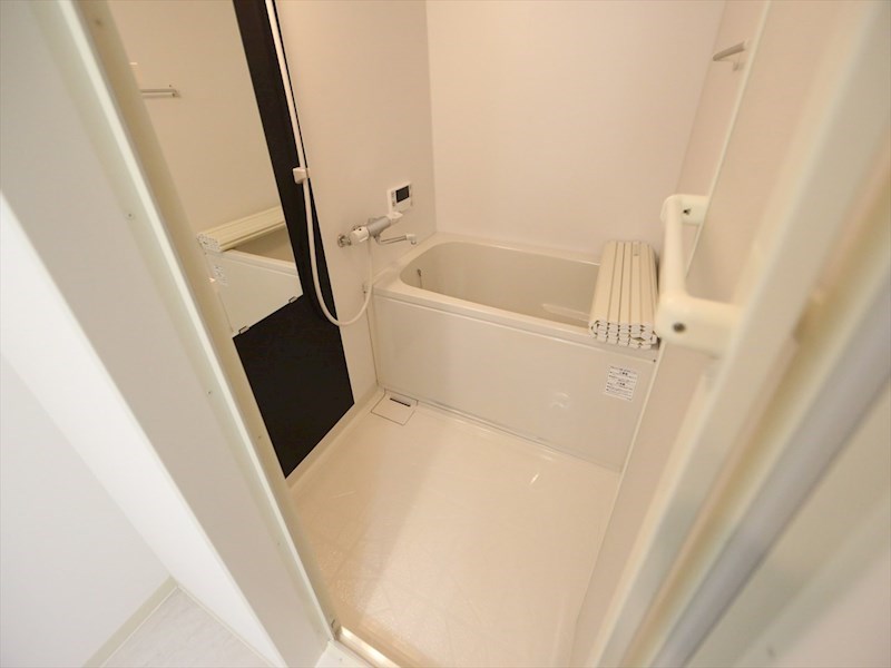 バス・シャワールーム　浴室暖房乾燥機付　追い焚き・オートバス機能付お風呂