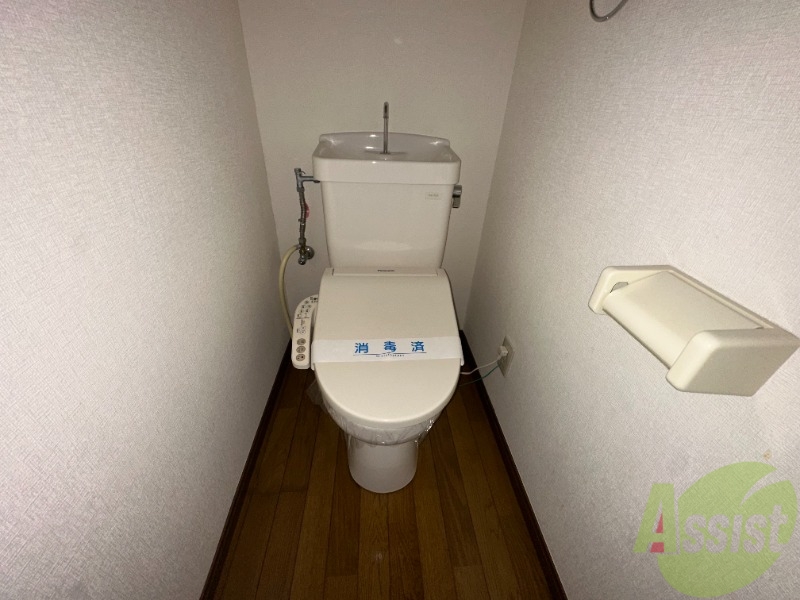 トイレ　お手洗いは嬉しいウォシュレット付きですよ～