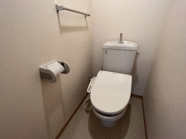 トイレ　気分すっきり温水洗浄便座