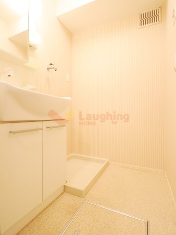 洗面設備　使いやすい洗面所です