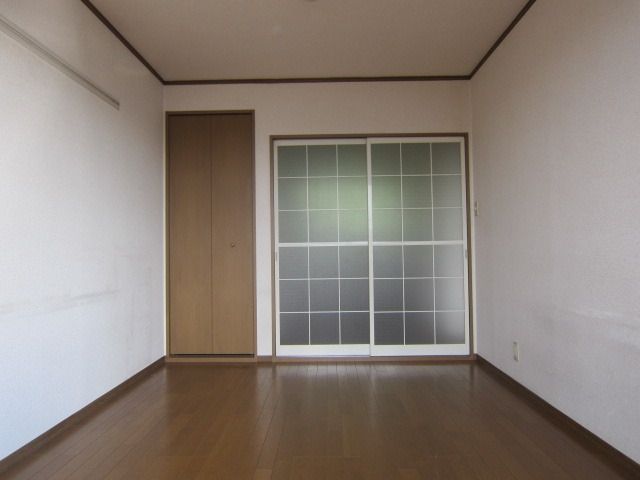 居室・リビング　★清潔感のある6帖の洋室★