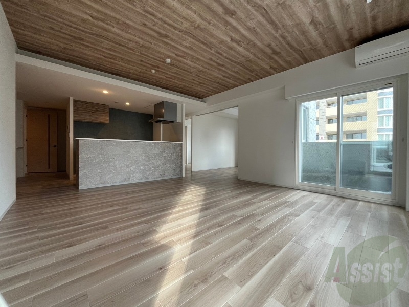 居室・リビング　広くてきれいなリビングです！快適に過ごせそうですね。