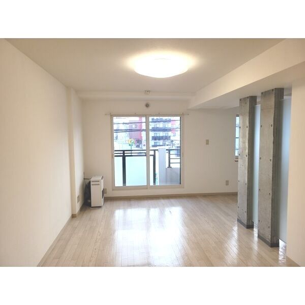 居室・リビング　ゆったり過ごせるリビングです