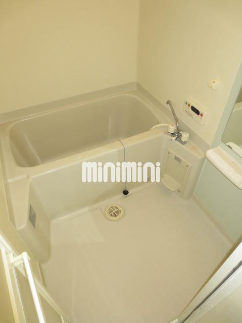 バス・シャワールーム　１日の疲れを癒す場所