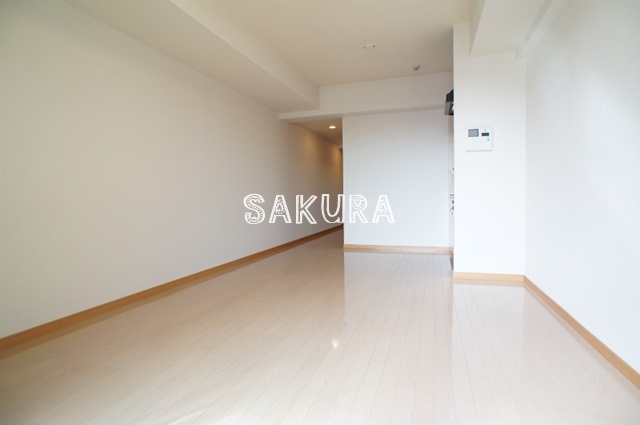 居室・リビング　使いやすい形の為、レイアウトを楽しめます♪