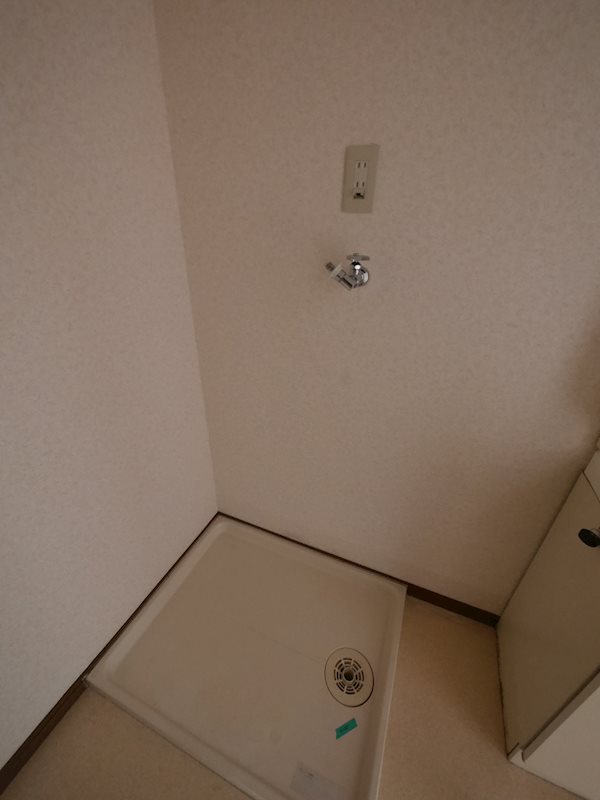 その他設備　同仕様写真　　　　　　　　　室内洗濯機置場