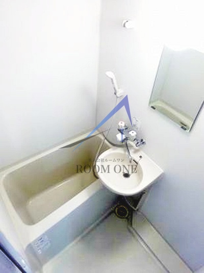 バス・シャワールーム　お風呂です。