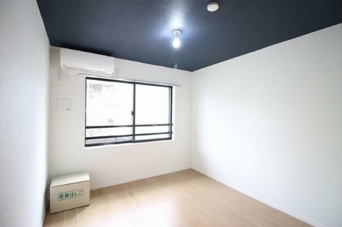 居室・リビング　同タイプのお写真です