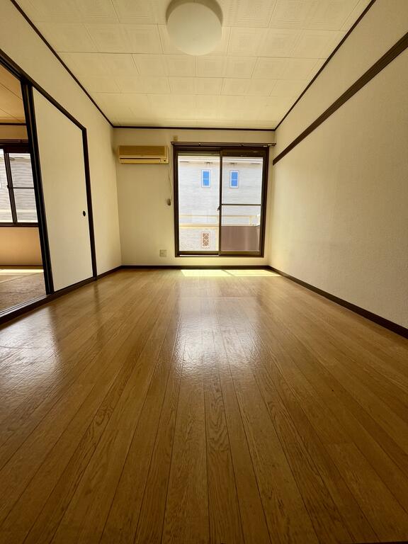 居室・リビング　洋室6帖　エアコン付き