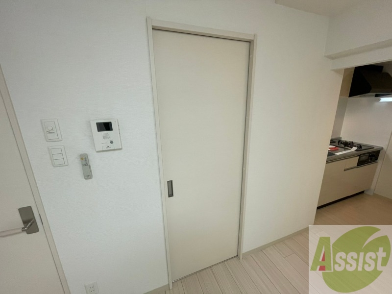 収納　洋室のクローゼットです。部屋がすっきり片付きます。