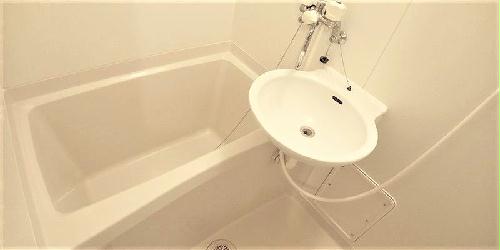 バス・シャワールーム　設備・仕様は号室により異なる為、現況を優先致します。