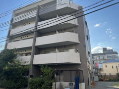 建物外観　安心のオートロック付き♪