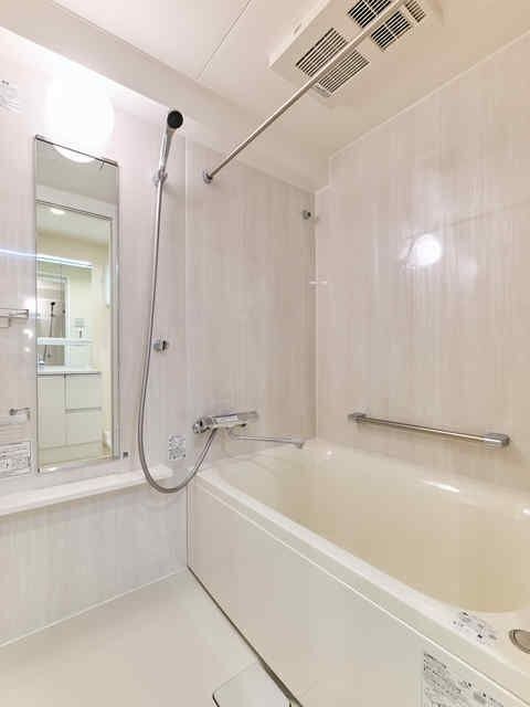 バス・シャワールーム　別号室の参考写真