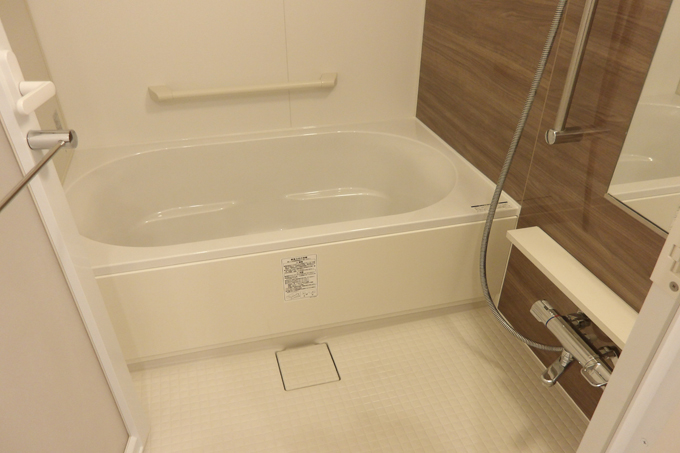 バス・シャワールーム　追焚機能付バス＆浴室乾燥機