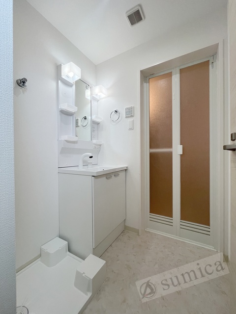 洗面設備　洗面脱衣所付き！独立洗面台が便利です♪♪