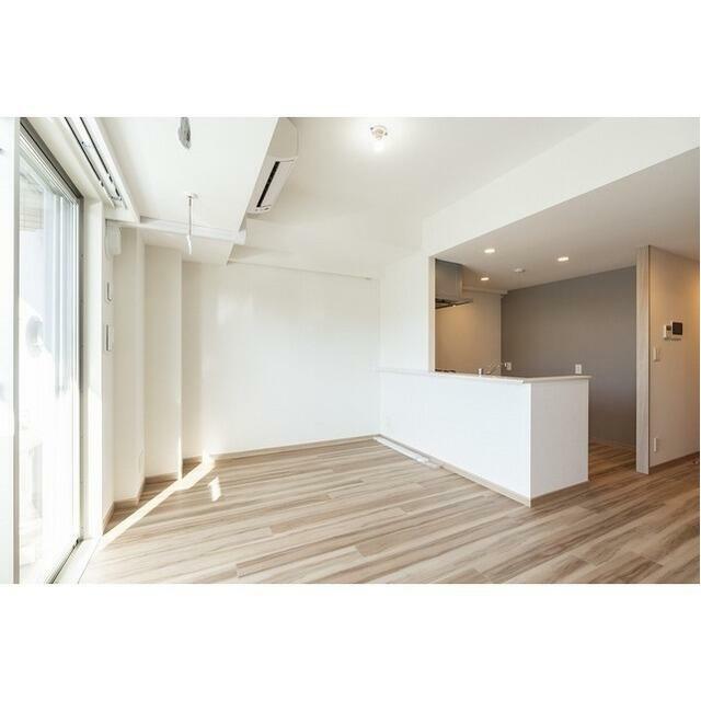 居室・リビング　11.3帖のきれいなLDK。