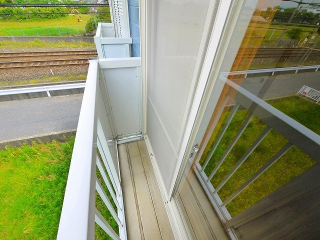 バルコニー　バルコニーからの眺めを楽しみながら食事をしませんか