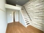 居室・リビング　エントランス