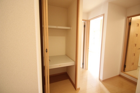 収納　※別部屋の写真です