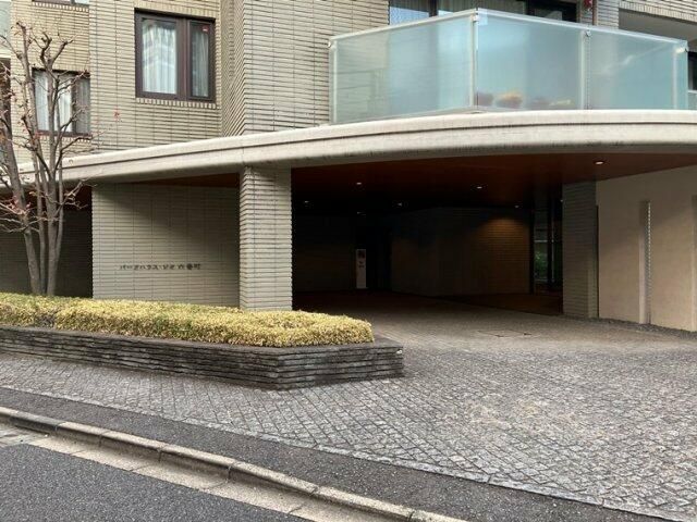 エントランス　清潔なエントランスです