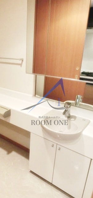 洗面設備　洗面台です。