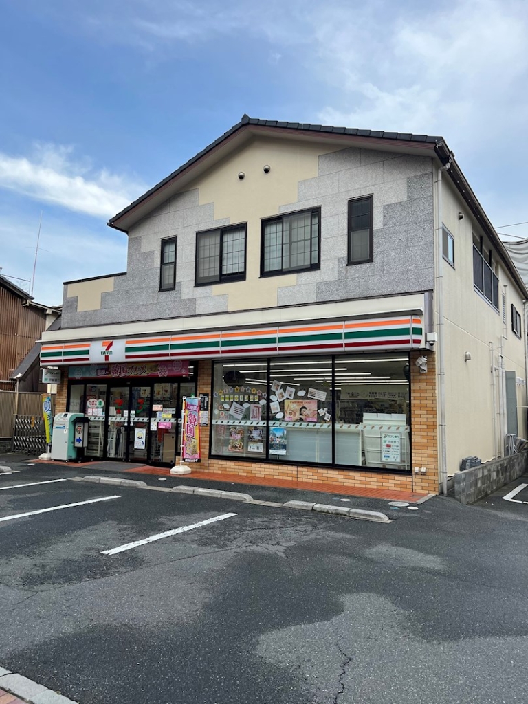 コンビニ　セブンイレブン 京都西大路松原店（コンビニ）まで349m