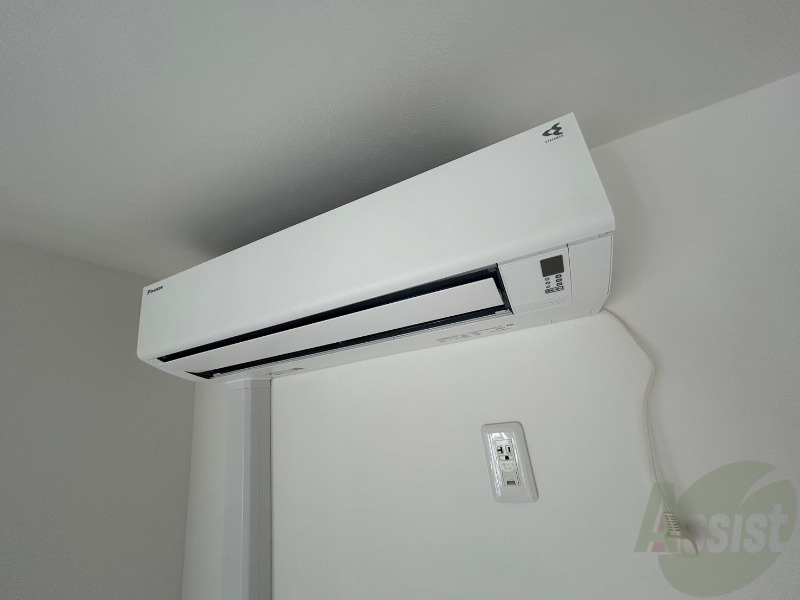 その他設備　リビングにはエアコンがあります！夏も快適です！