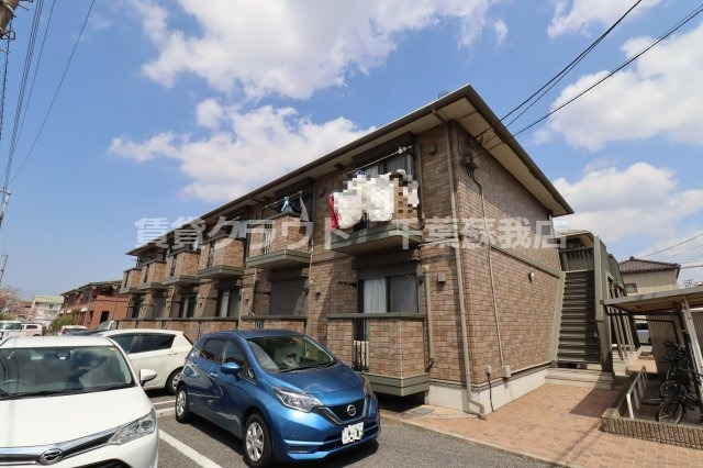 建物外観　落ち着いたカラーのスタイリッシュなデザインが際立ちます！