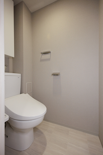 トイレ　※写真は同タイプ住戸です。
