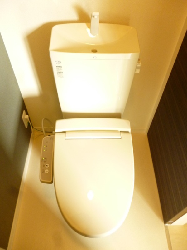 トイレ　図面と現状に相違がある場合には現状を優先