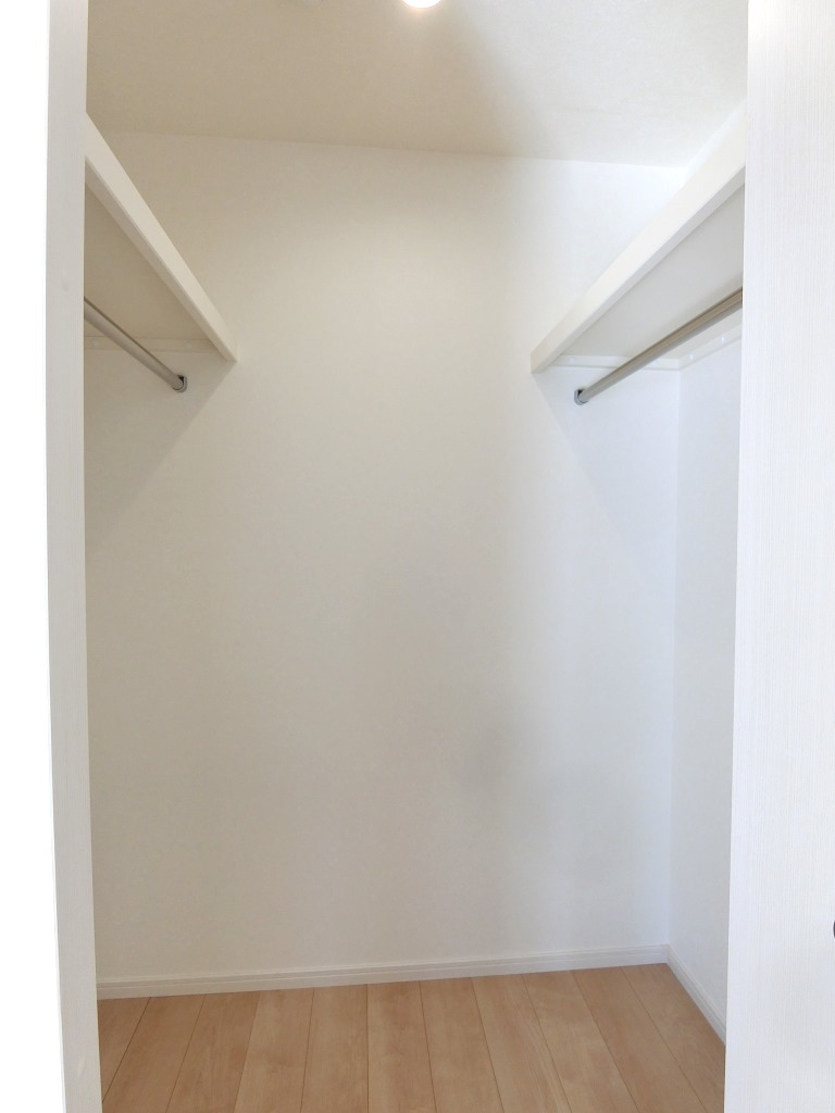 収納　ウォークインクローゼット
