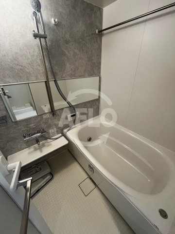 バス・シャワールーム　グランパール森ノ宮　浴室