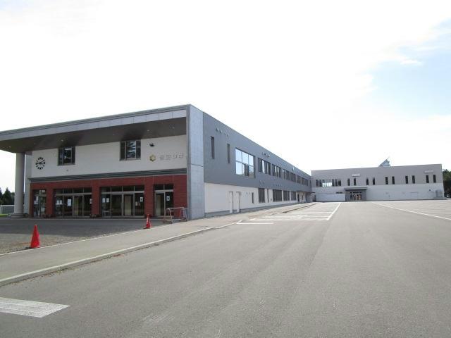 中学校　音更町立音更中学校（中学校）まで1588m