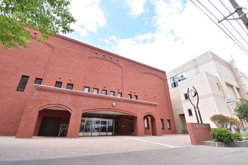 中学校　札幌市立中島中学校（中学校）まで277m