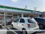コンビニ　ファミリーマート（コンビニ）まで1017m