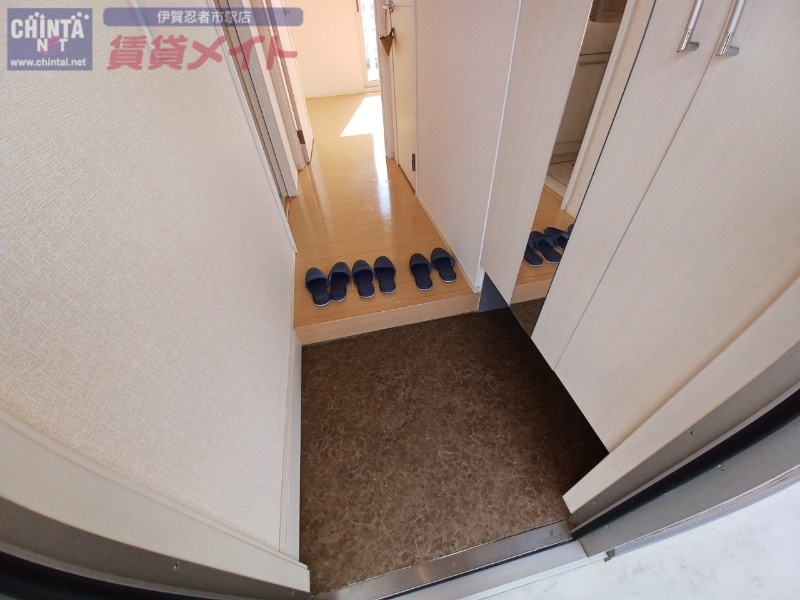 玄関　同型参考写真