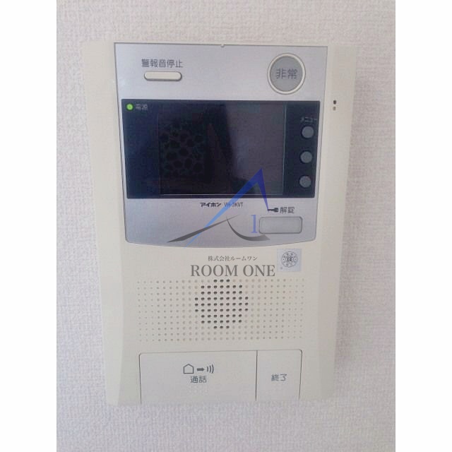 セキュリティ　モニター付きインターホンです。