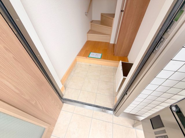 玄関　素敵な玄関は毎朝あなたを元気に送りだしてくれますよ。