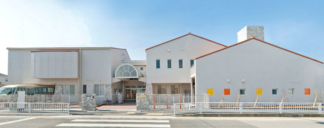 幼稚園・保育園　あおいこども園（幼稚園・保育園）まで473m