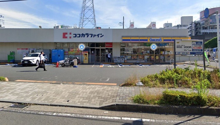 ドラックストア　ココカラファイン（ドラッグストア）まで640m