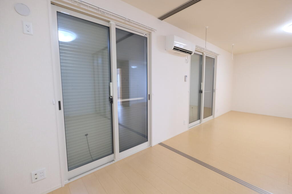 その他設備　シャッター付き