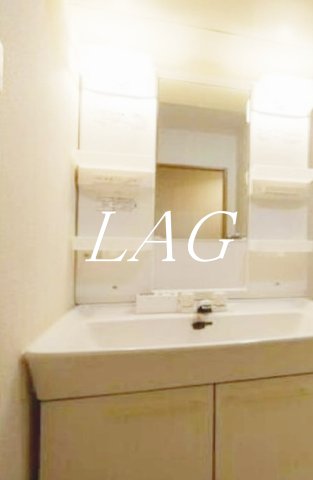 洗面設備　独立洗面台です。