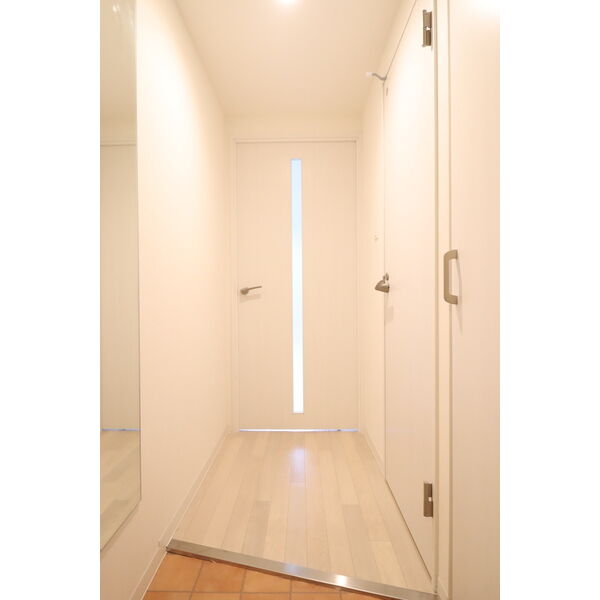 玄関　広々とした玄関です！